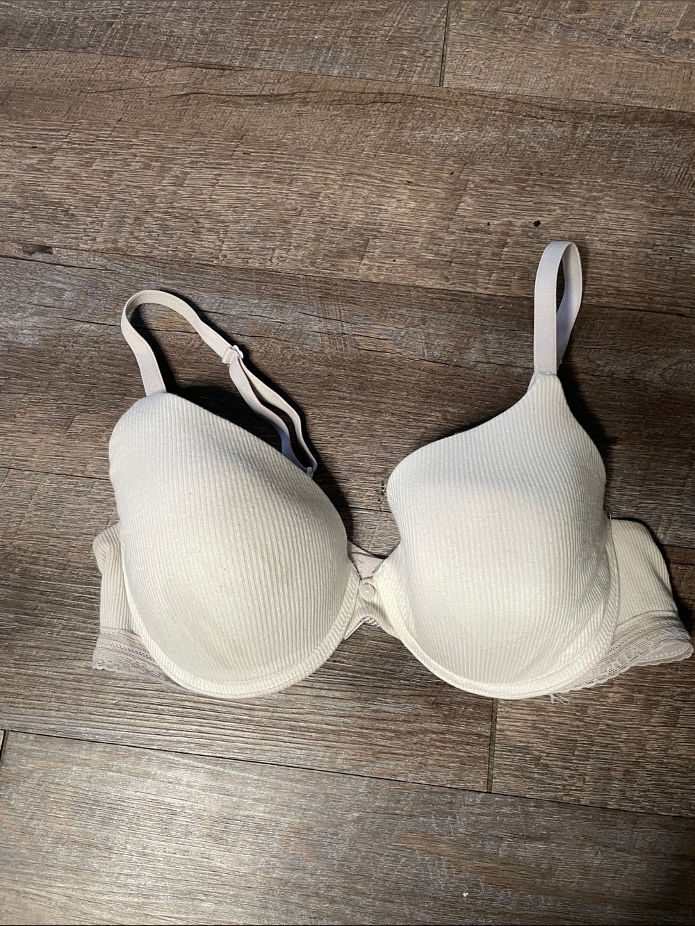 Victoria's Secret T-shirt Lightly Lined Demi Bra